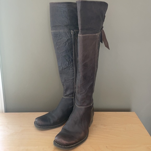 Tall Brown distressed leather felt lined boots - Picture 2 of 10